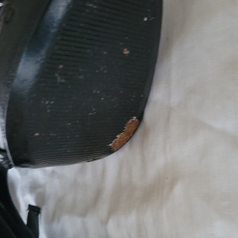 Shoes - Picture 5 of 7
